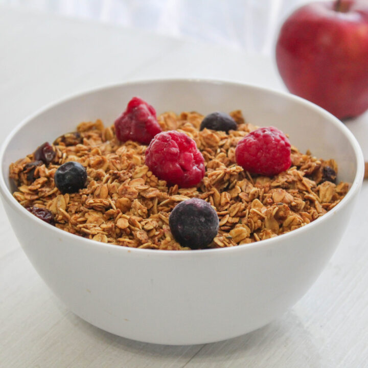 Apple Cinnamon Granola