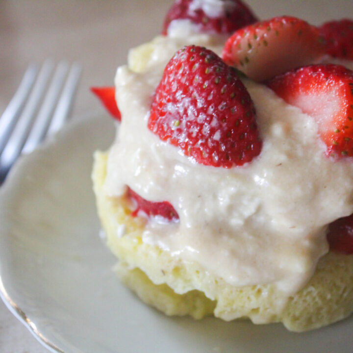 Single Serve Berries and Cream Cake