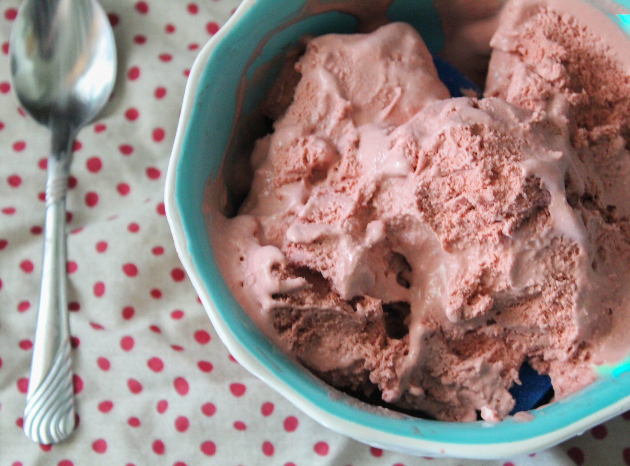 My red velvet ice cream is a decadent summer treat that won't hurt your waistline! It's a trim healthy mama s, keto, and sugar-free. 