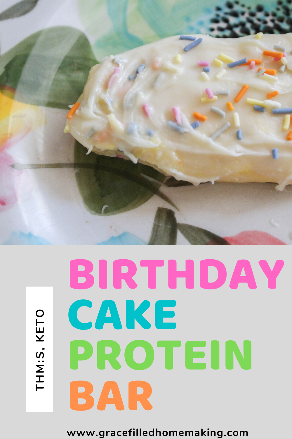 My Birthday Cake Protein Bar adds a bit of sparkle to any day! Powerhouse ingredients fuel your body, while indulging your taste buds. This is a THM:S!